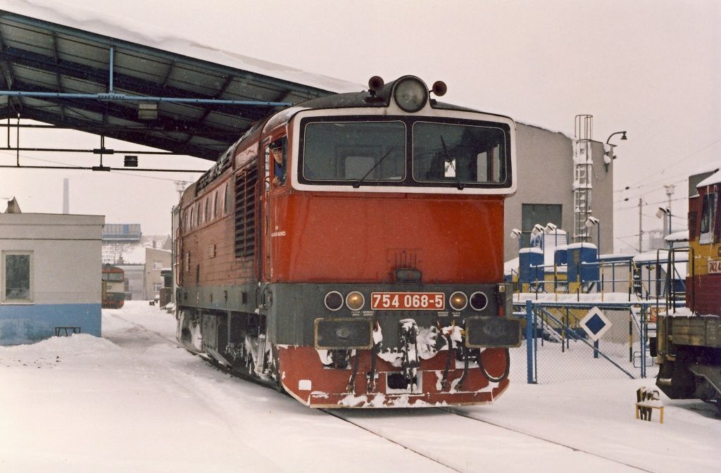 754 068-5
