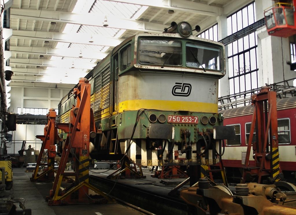 750 253-7