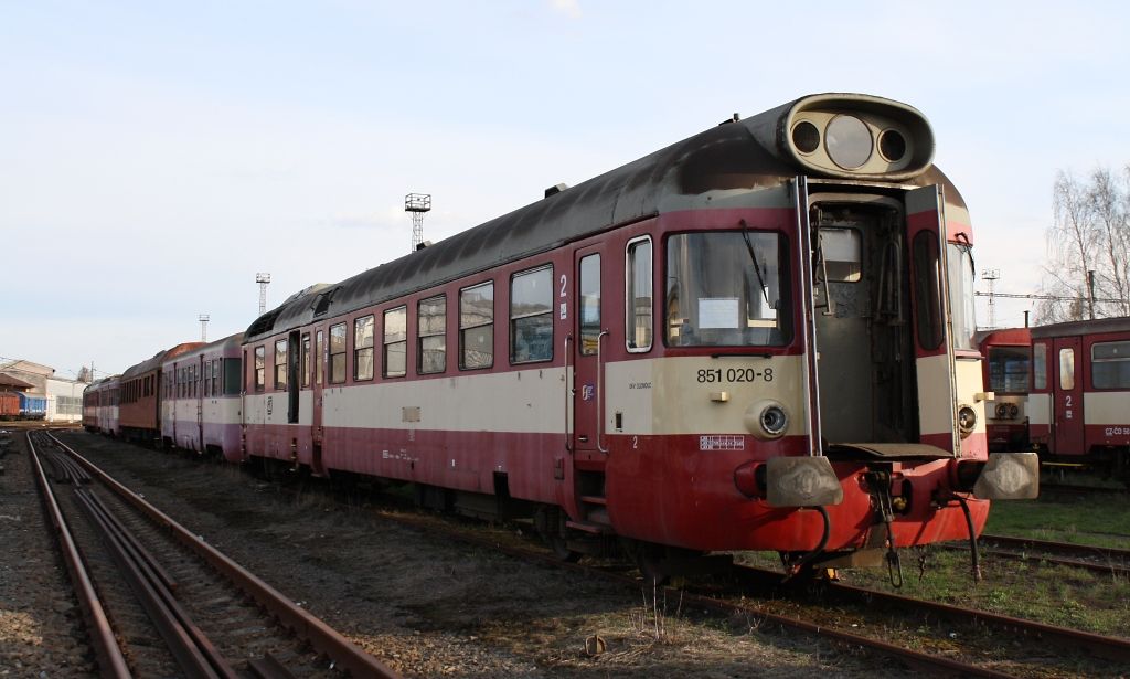 851 020-8