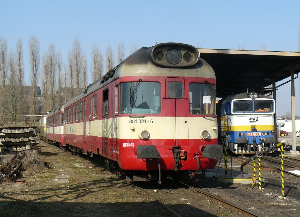 851 021-6