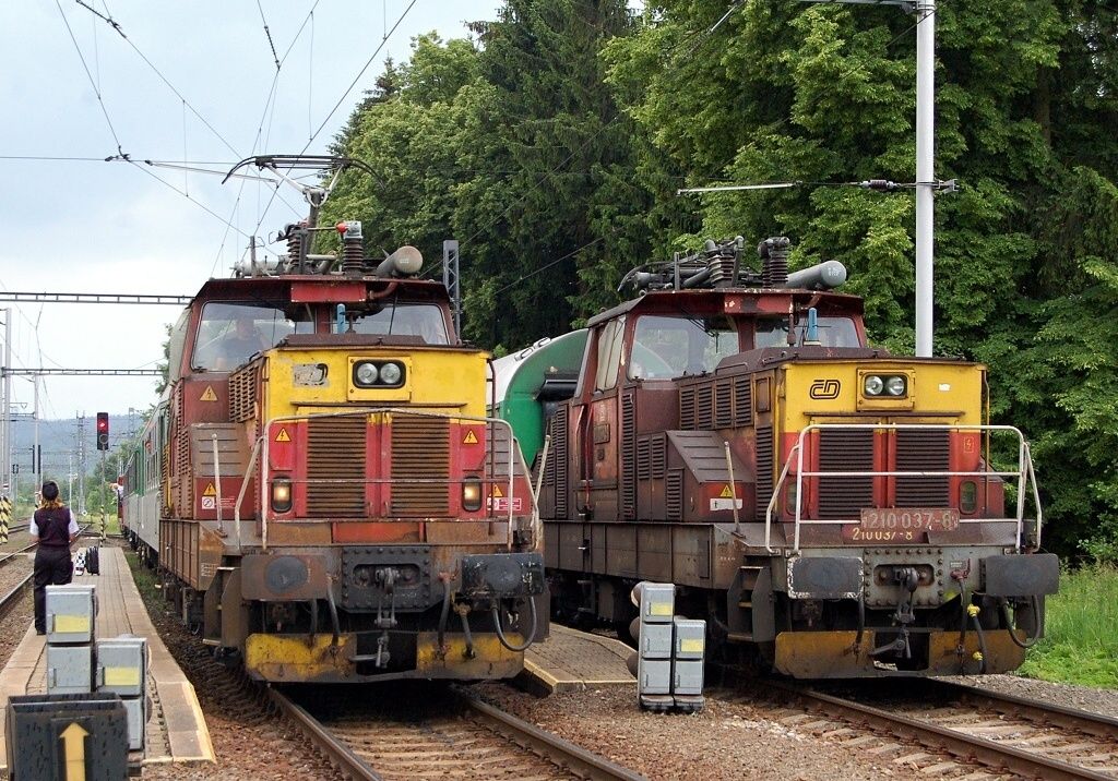 210 055-0