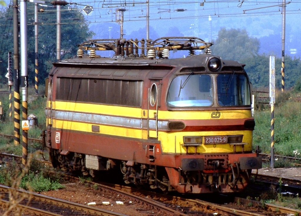 230 025-9