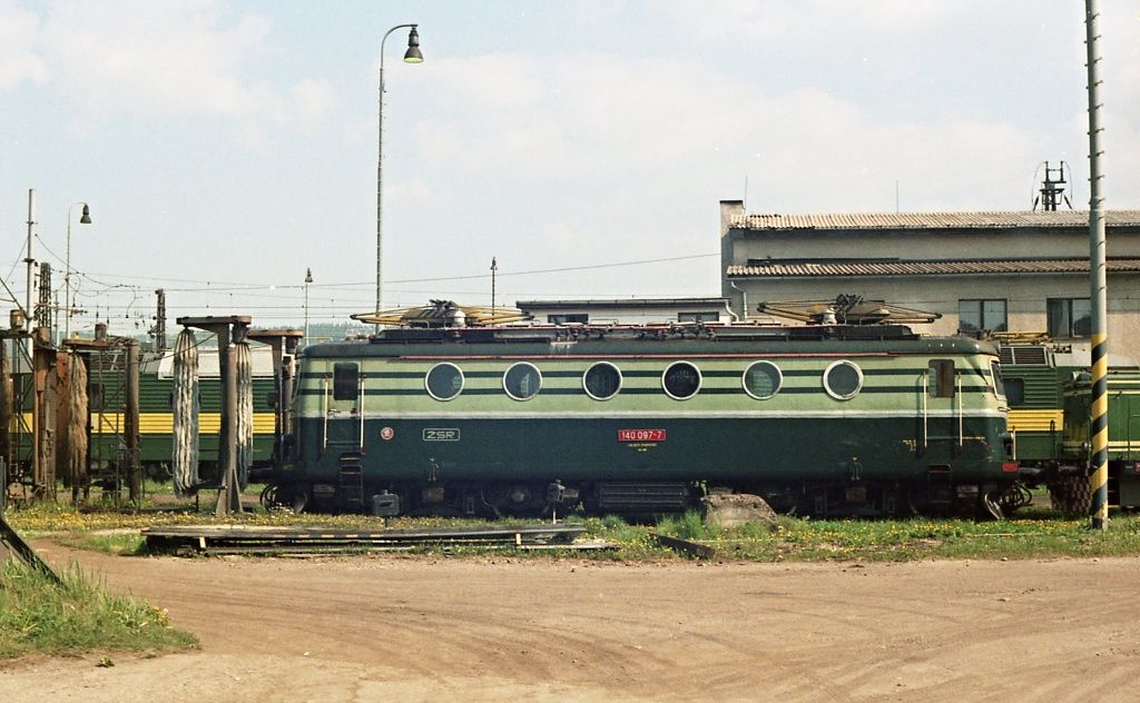 140 097-7