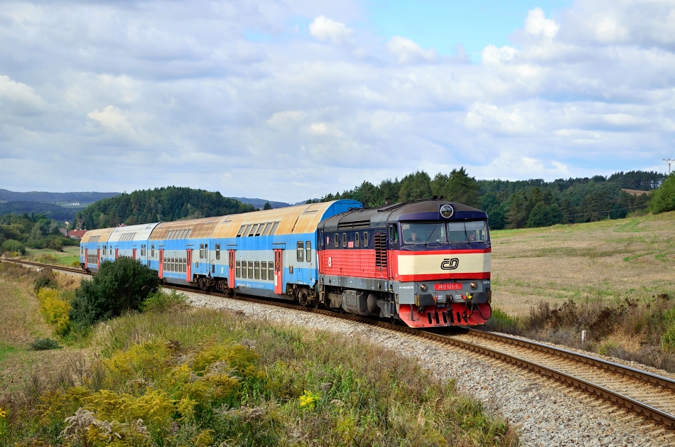 749 121-0