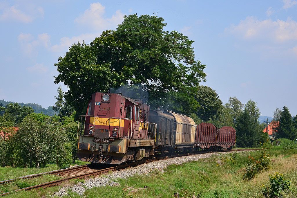 742 382-5