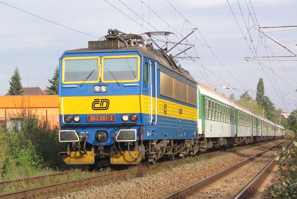 363 061-3