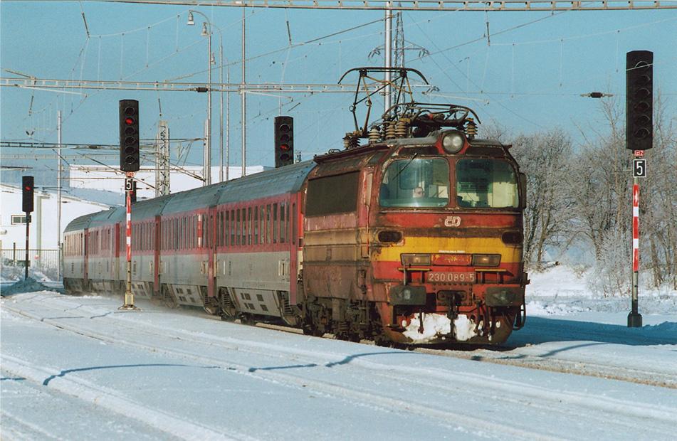 230 089-5