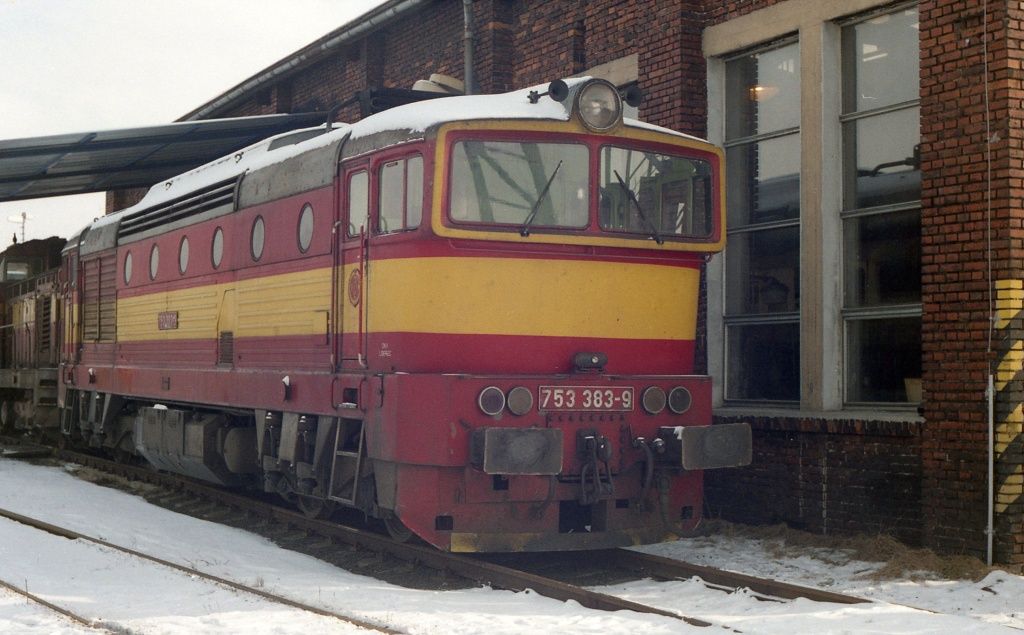 753 383-9