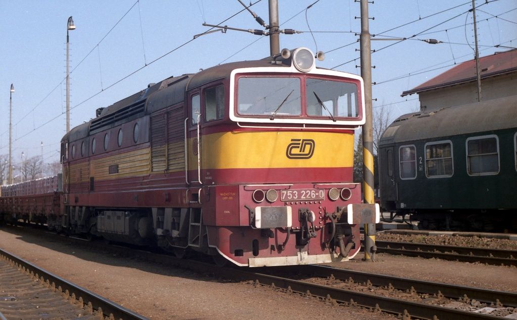 753 226-0