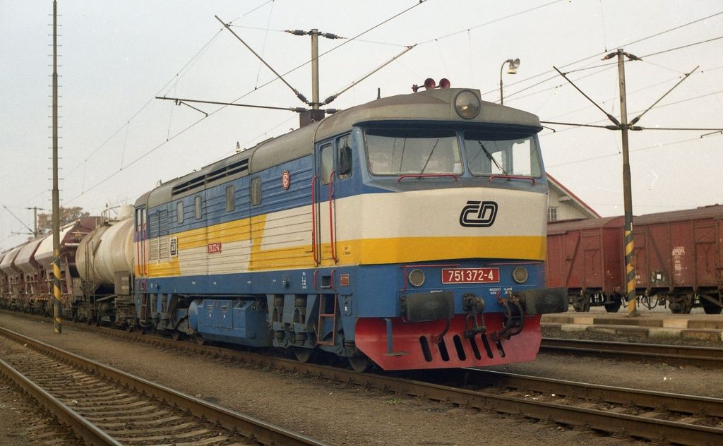 751 372-4