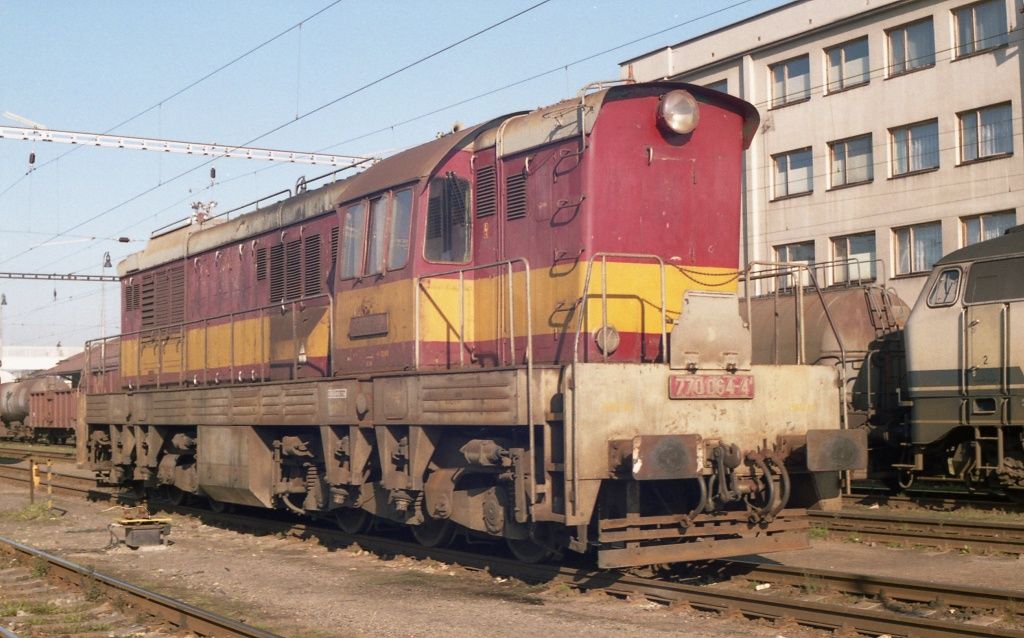770 064-4