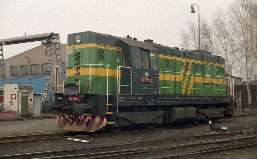 742 158-9