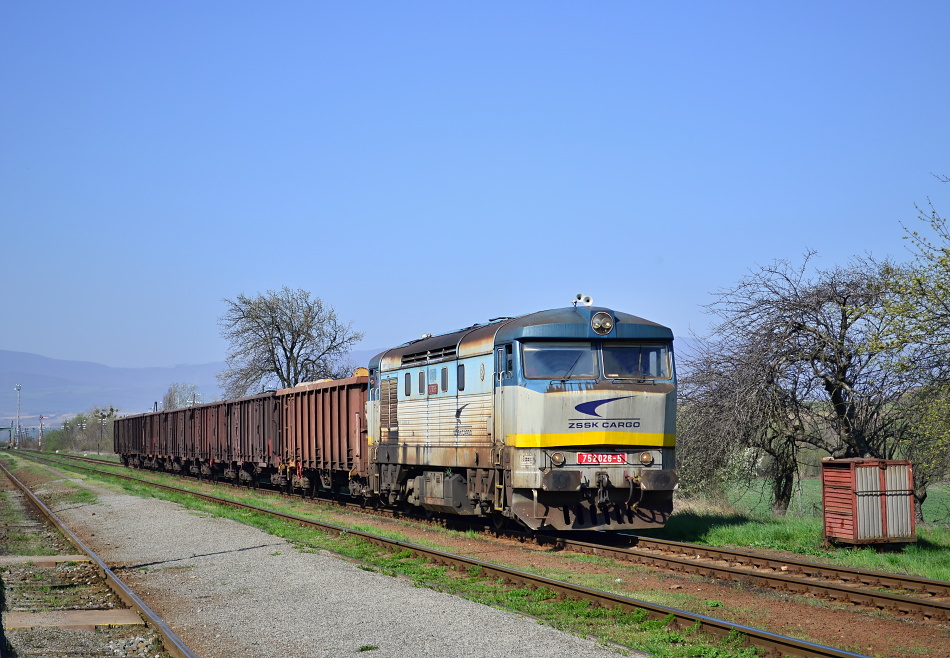 752 026-5