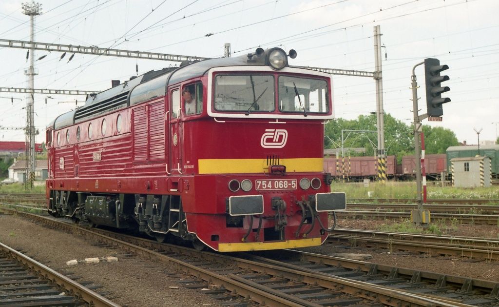 754 068-5