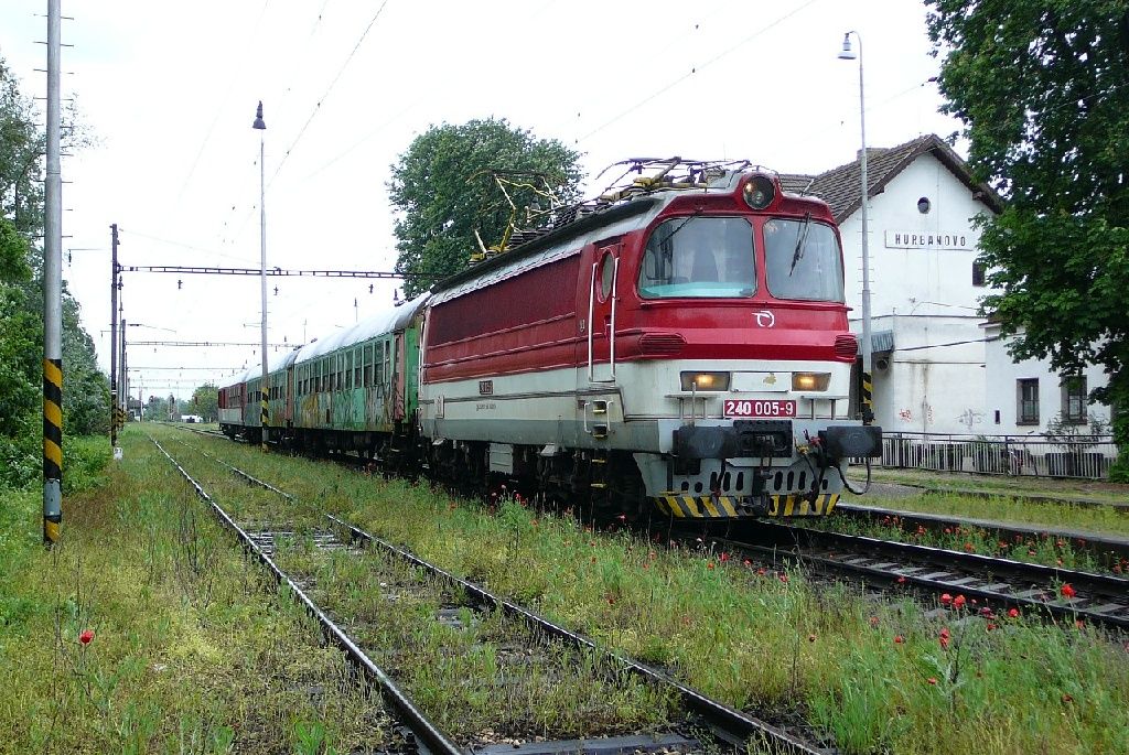 240 005-9
