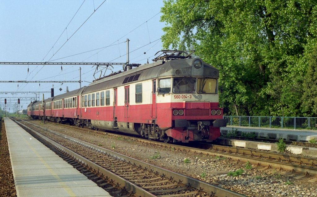 560 014-3