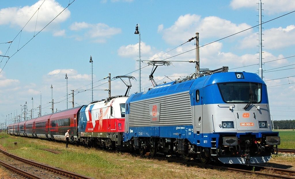380 002-6