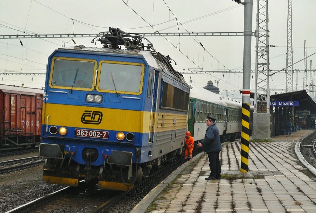 363 002-7