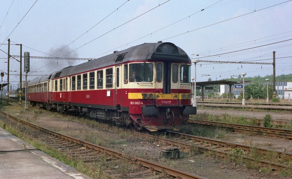 853 002-4