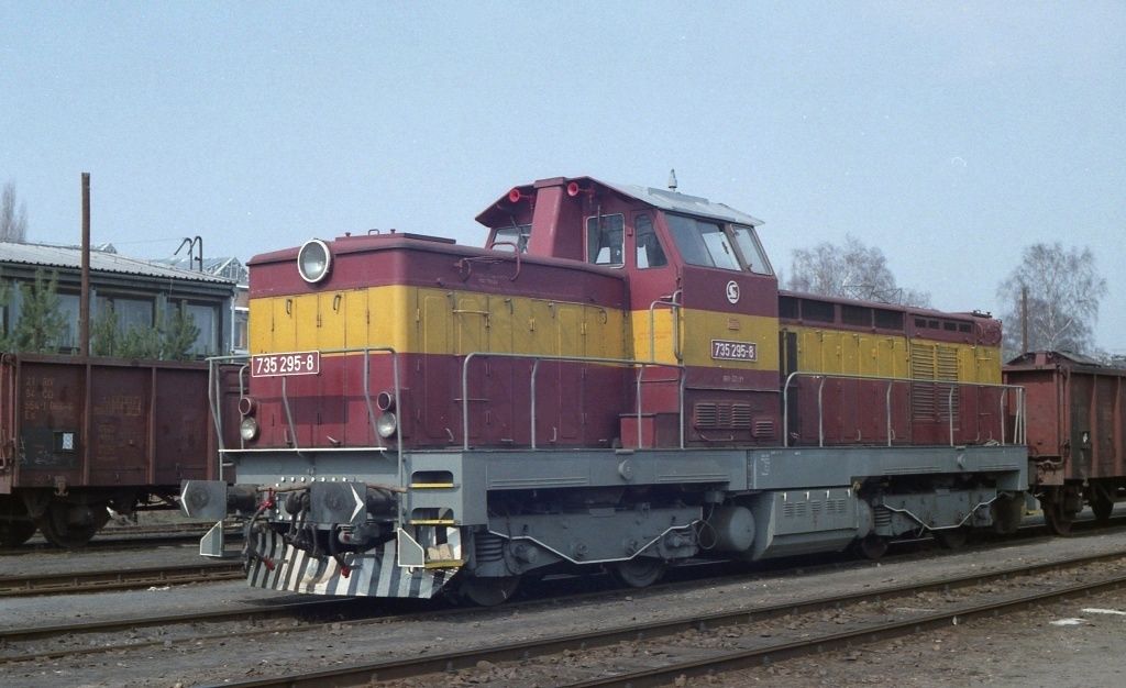 735 295-8