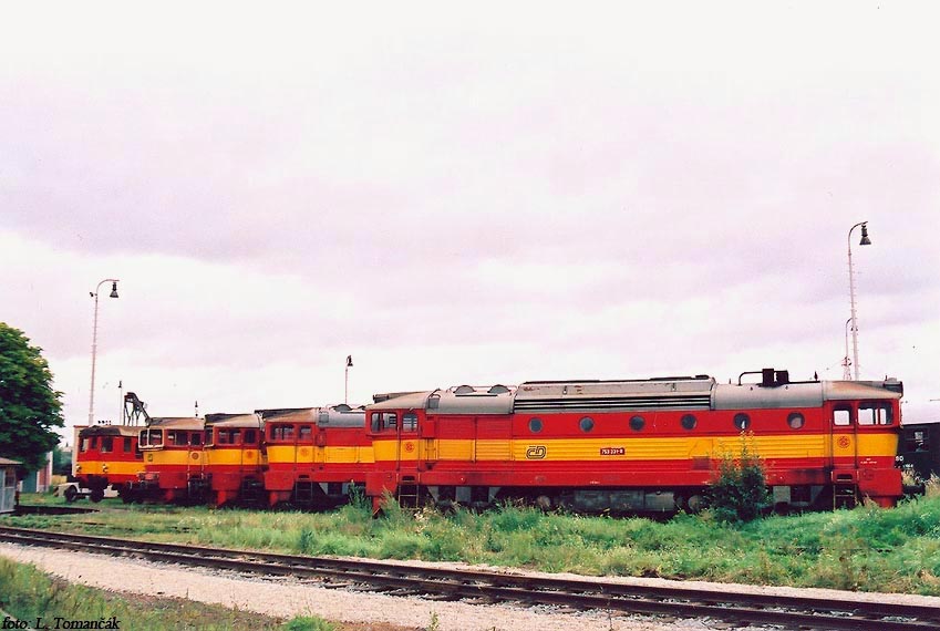 753 212-0