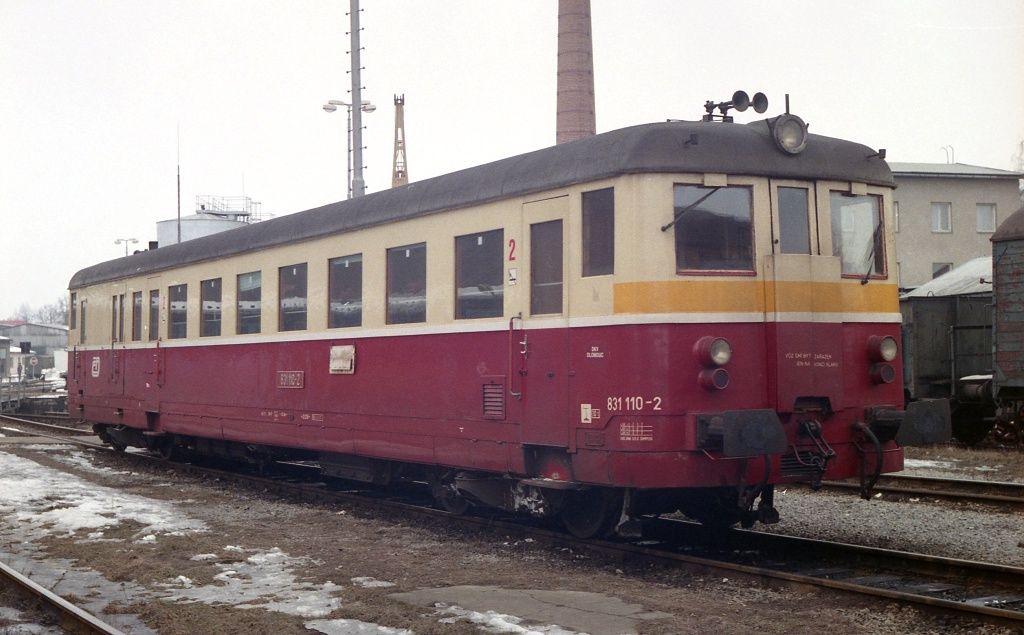 831 110-2