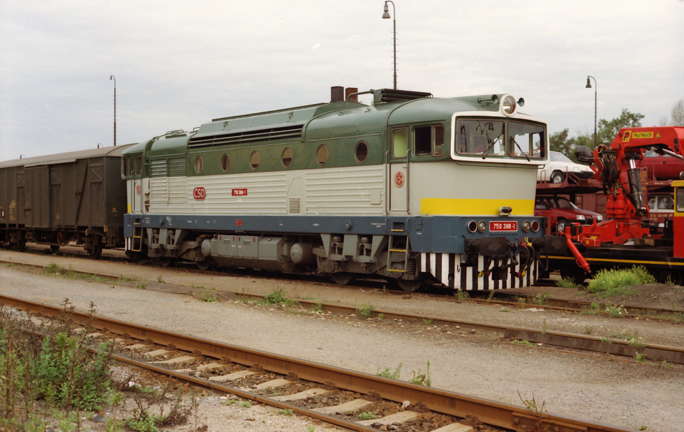 750 388-1