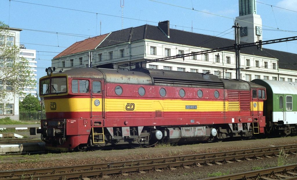 750 400-4