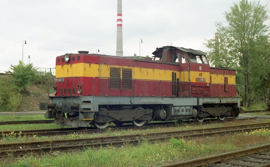 735 066-3