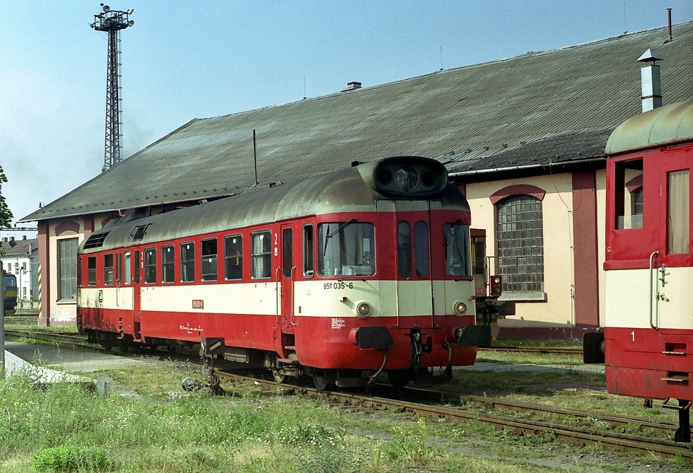 851 035-6