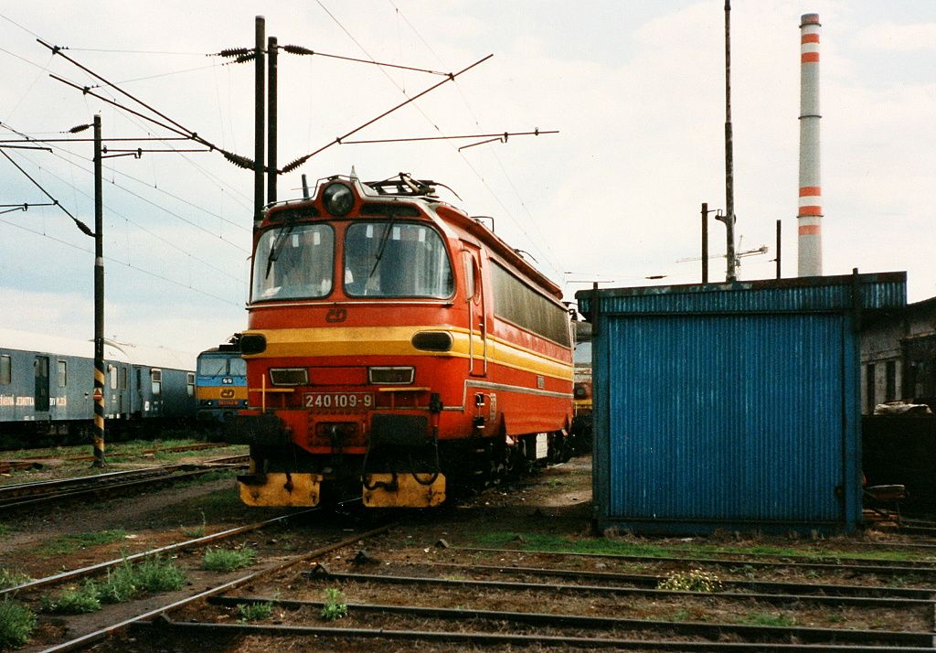 240 109-9