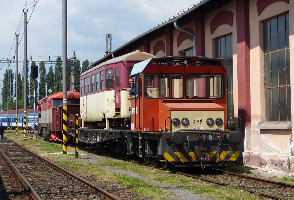 799 035-1