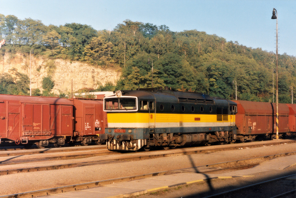 753 303-7