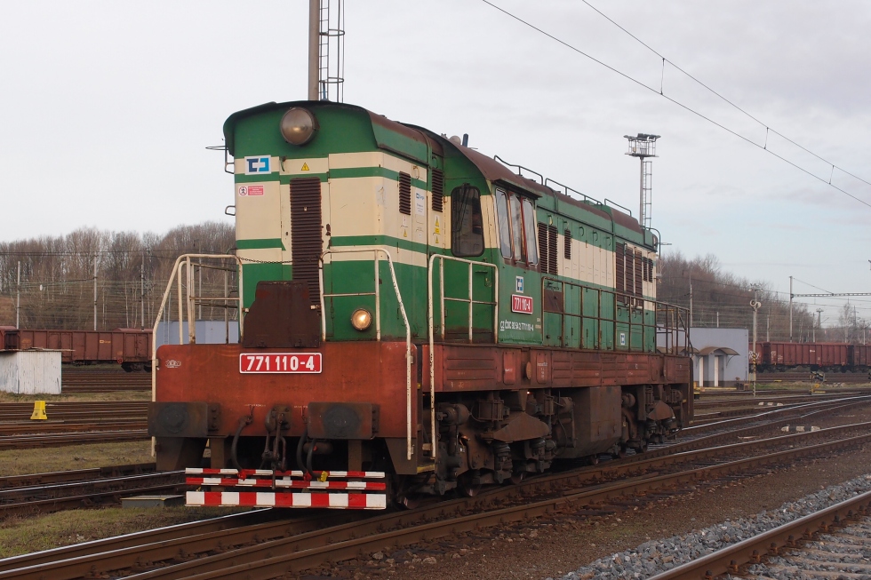 771 110-4