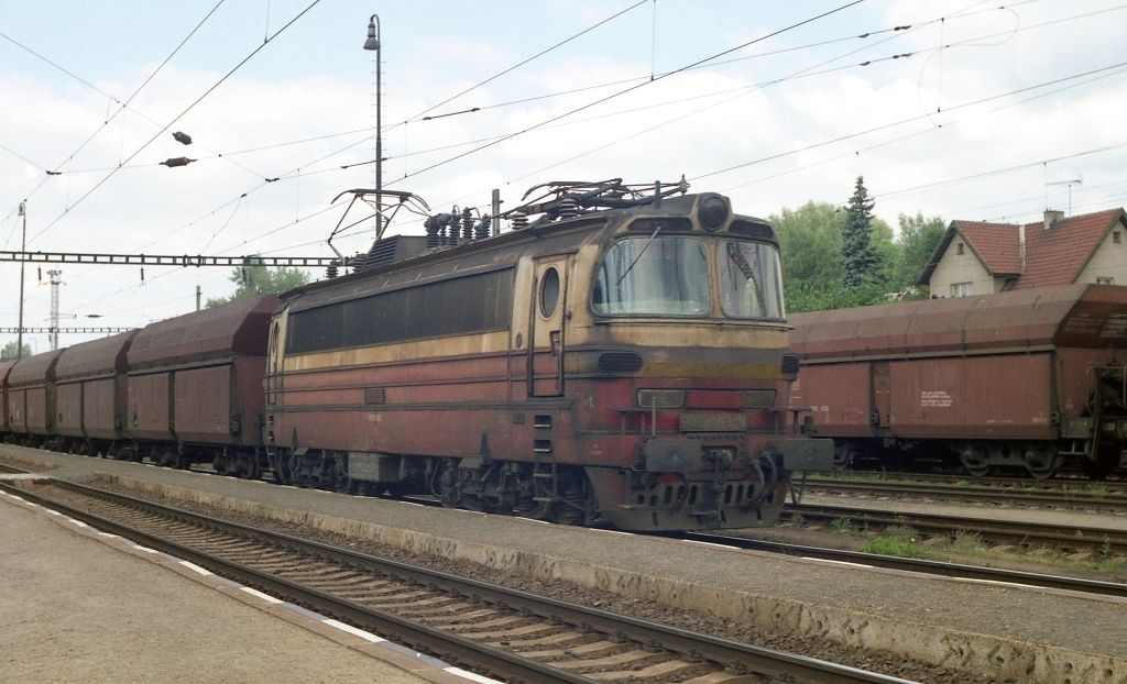 240 053-9