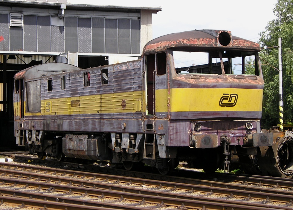 751 363-3