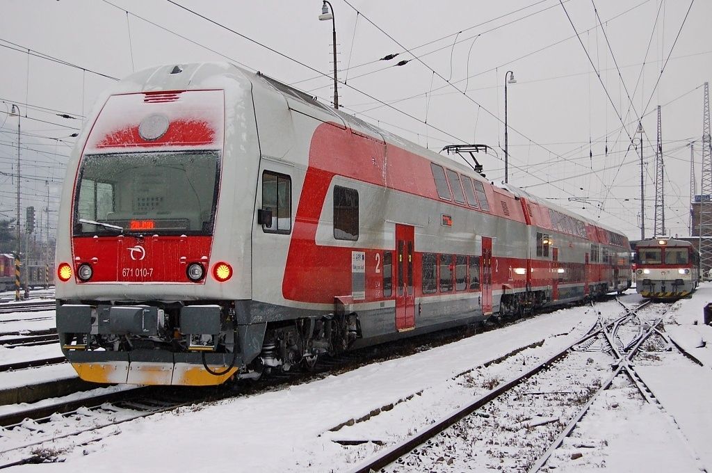 671 010-7