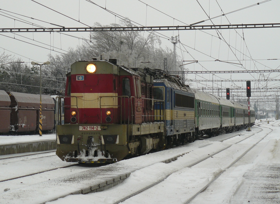 742 114-2