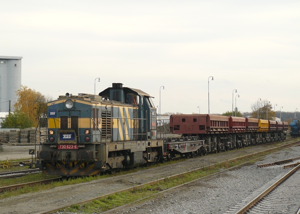 730 623-6