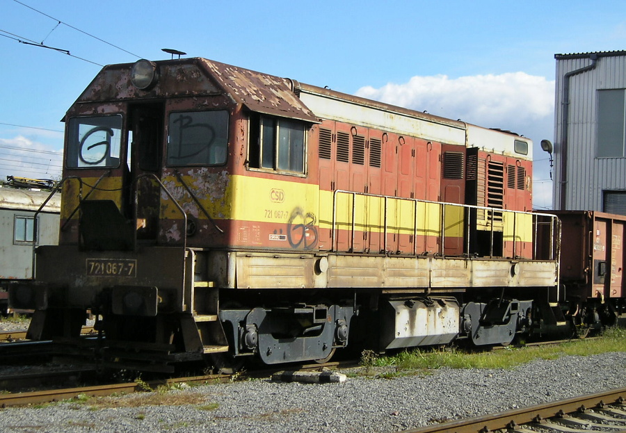 721 067-7