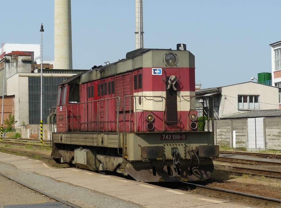 742 186-0