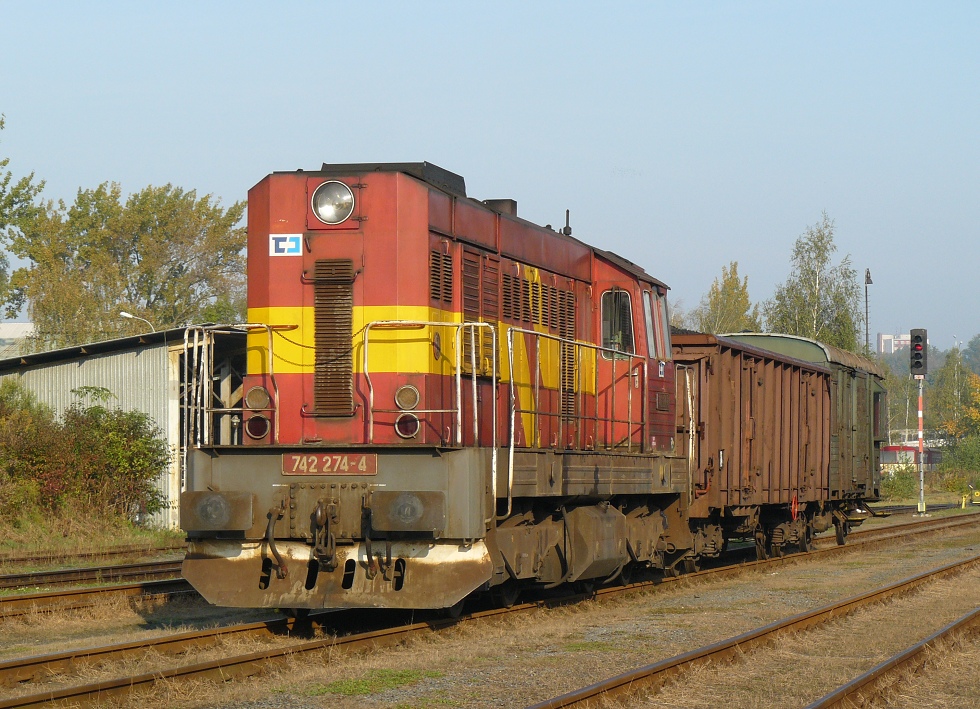 742 274-4