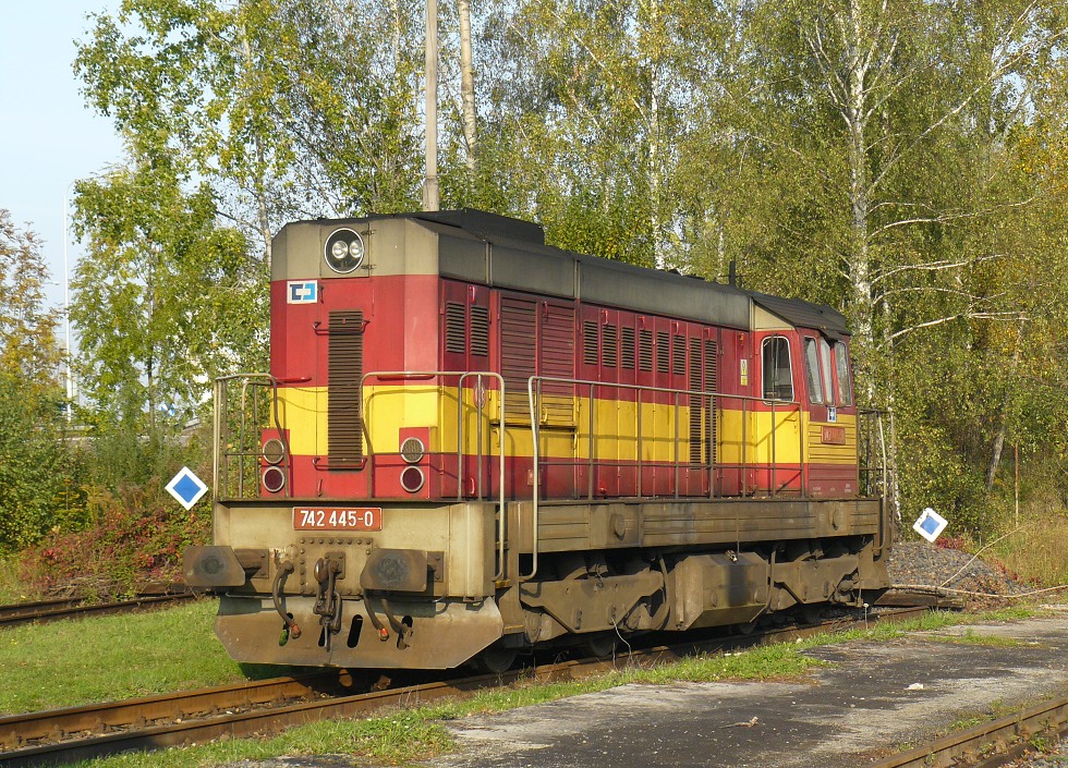 742 445-0