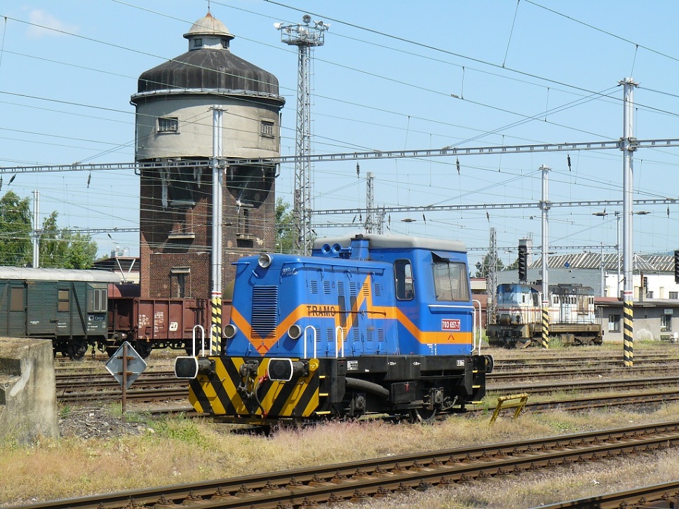 703 657-7