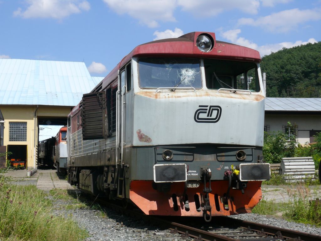 749 081-6