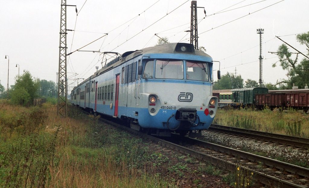 451 040-0
