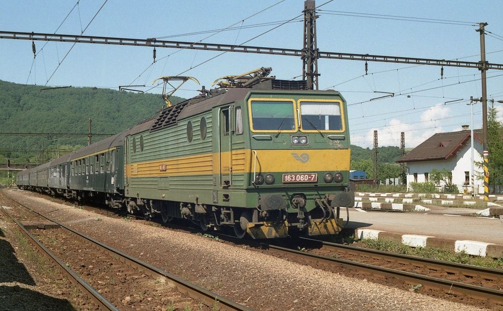 163 060-7