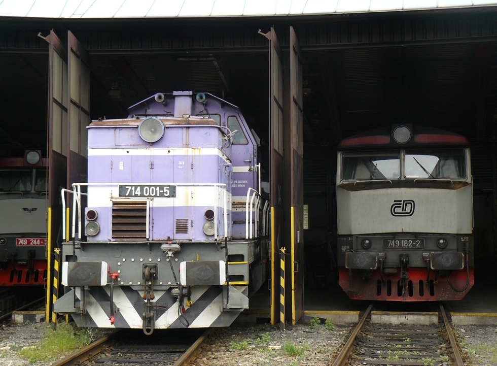 714 001-5