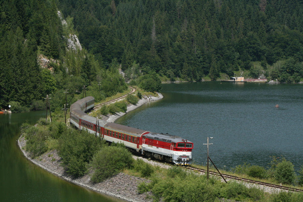 757 002-1