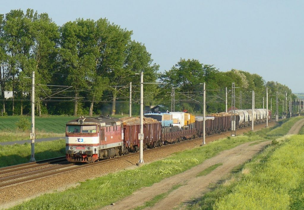 749 251-5